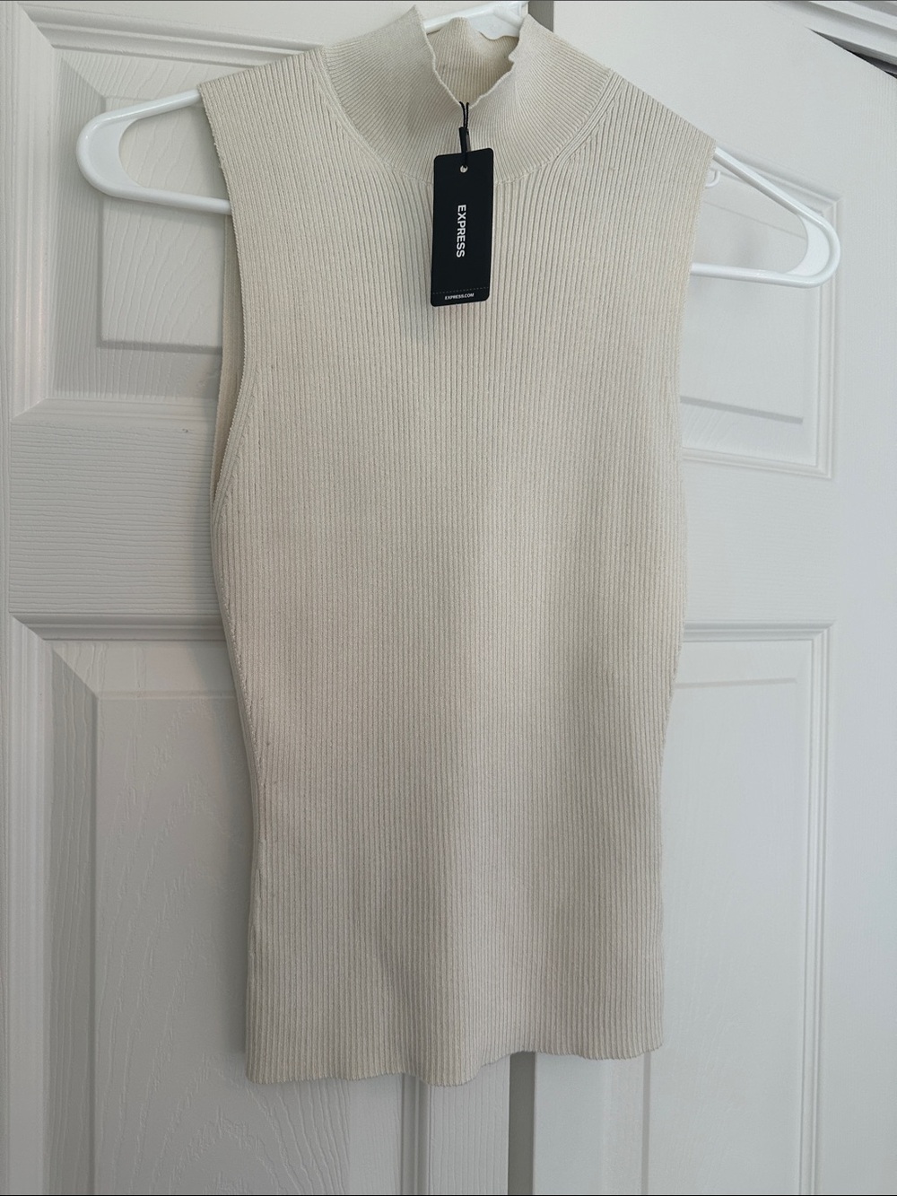 NWT Express Cream Ribbed Mock Neck Sleeveless Top
